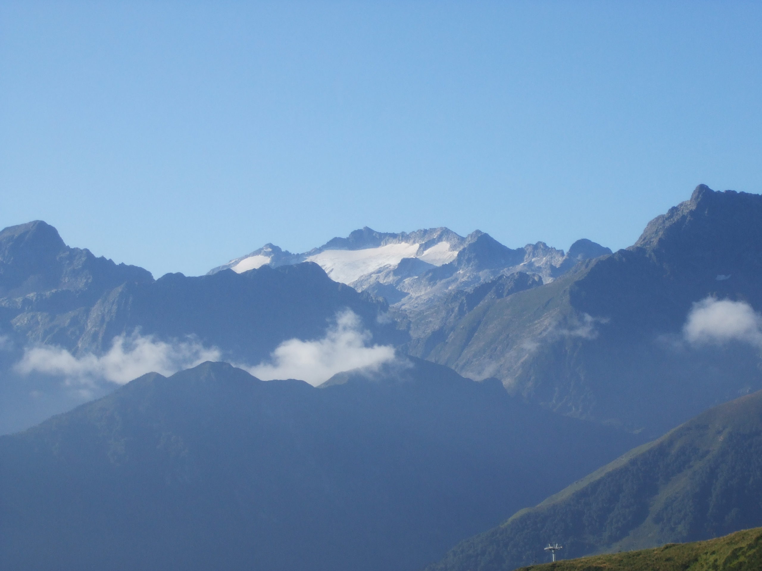 superbagnéres a la maladeta, matí