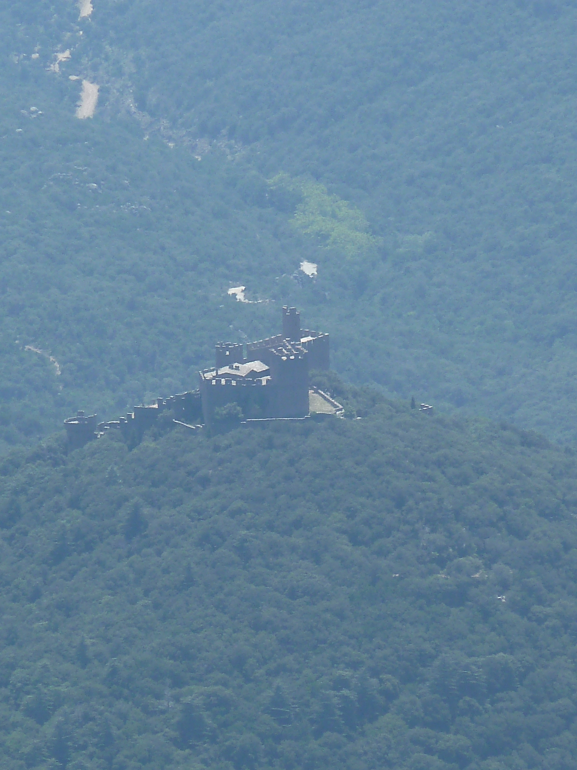 puig neulós al castell de recassens