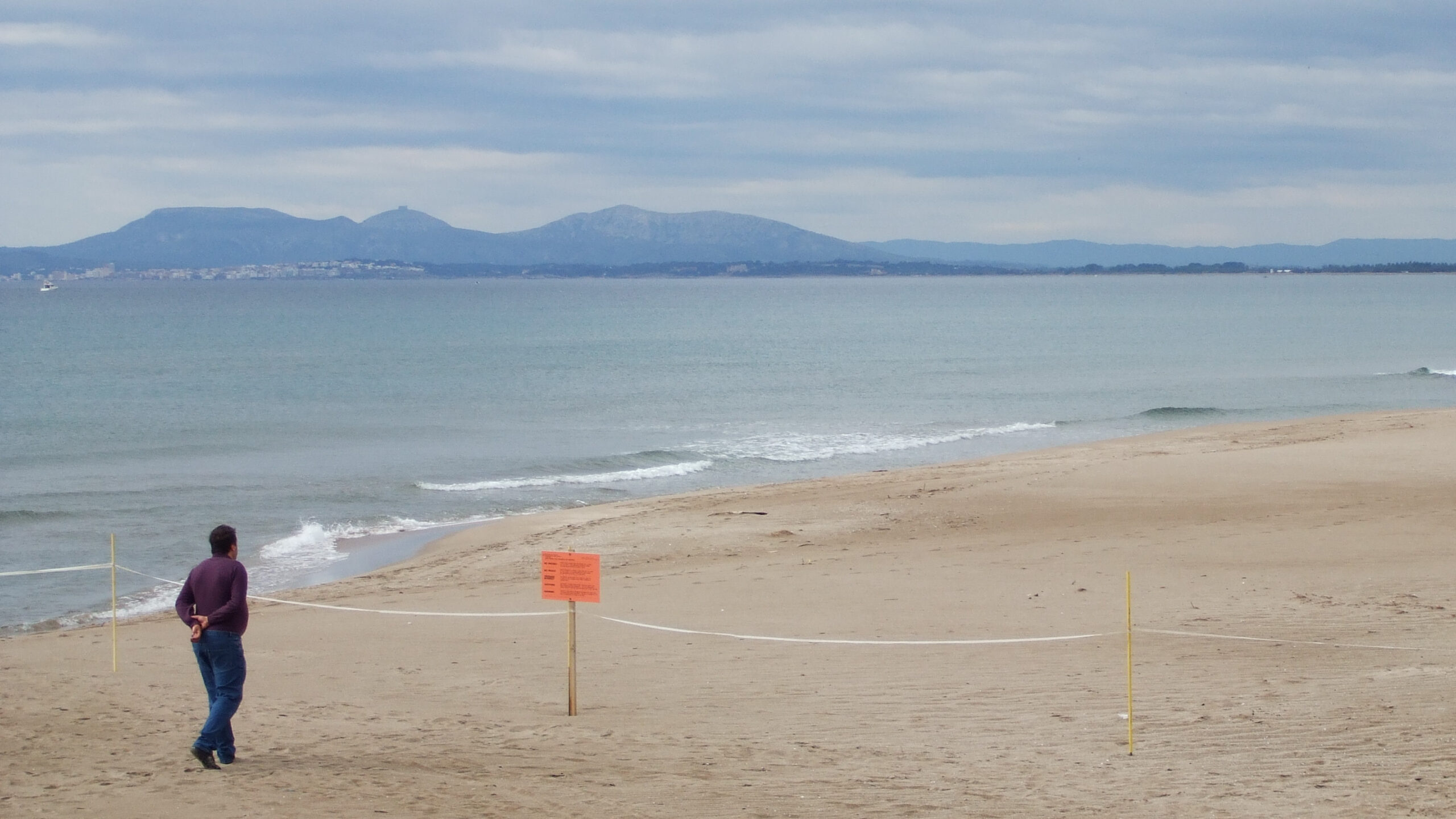 castellò d'empúries, platja, al bisbe