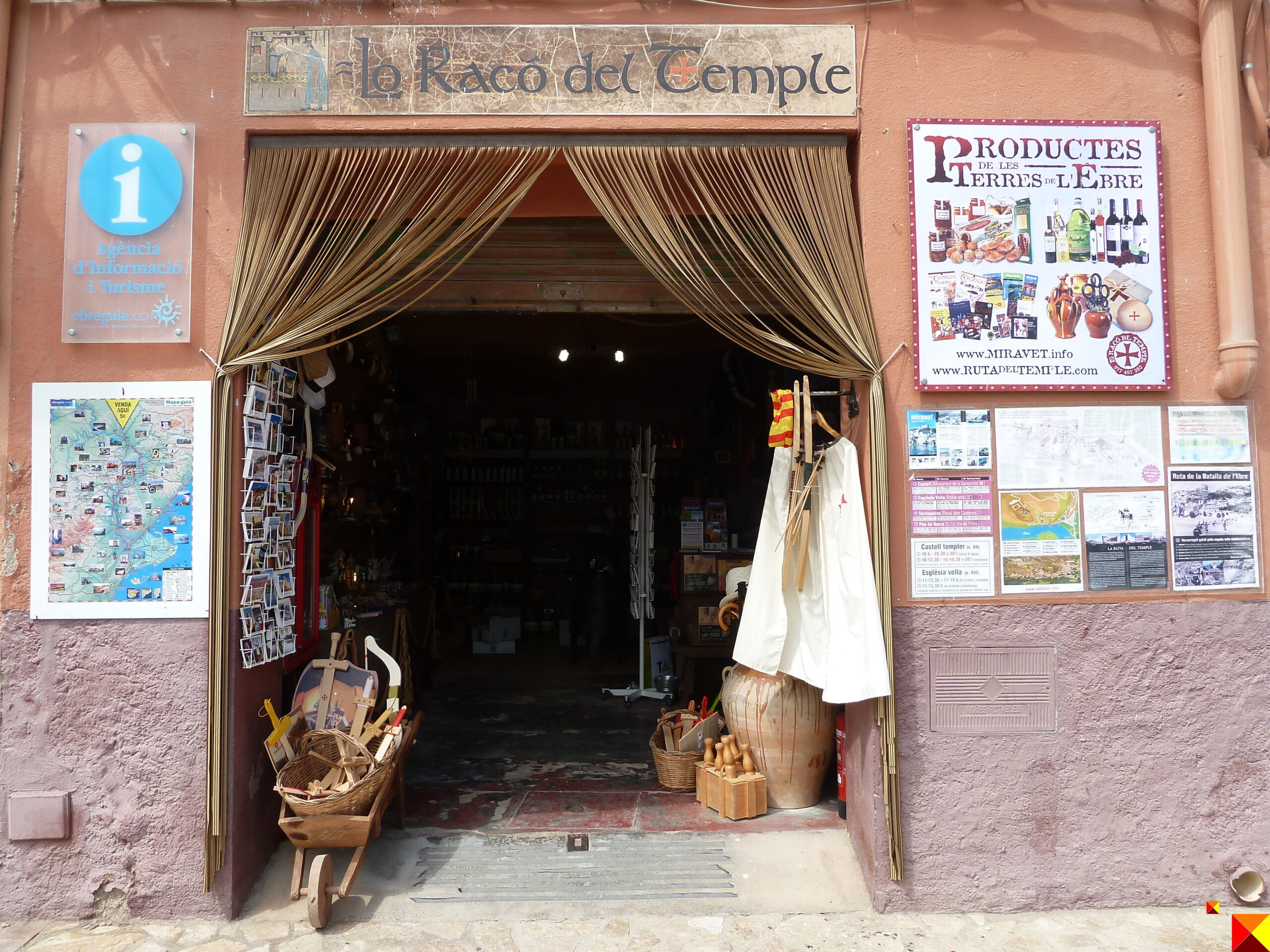 miravet, el que s'hi fa