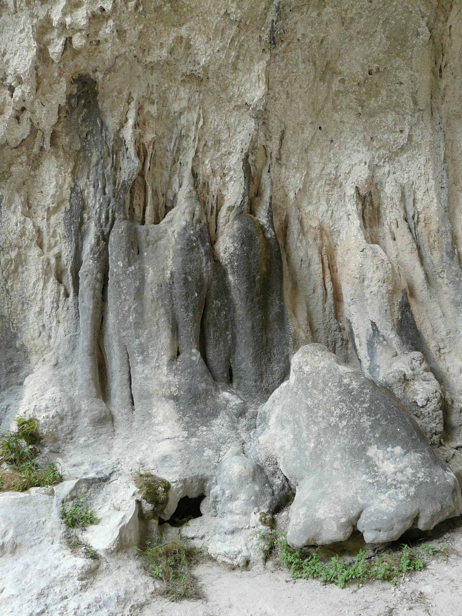 Mediano, L'Entremón desfiladero