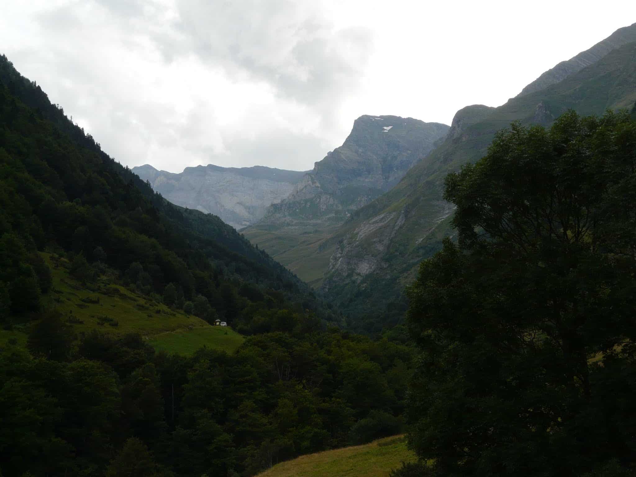 Géla Vallée et mur de Barroude