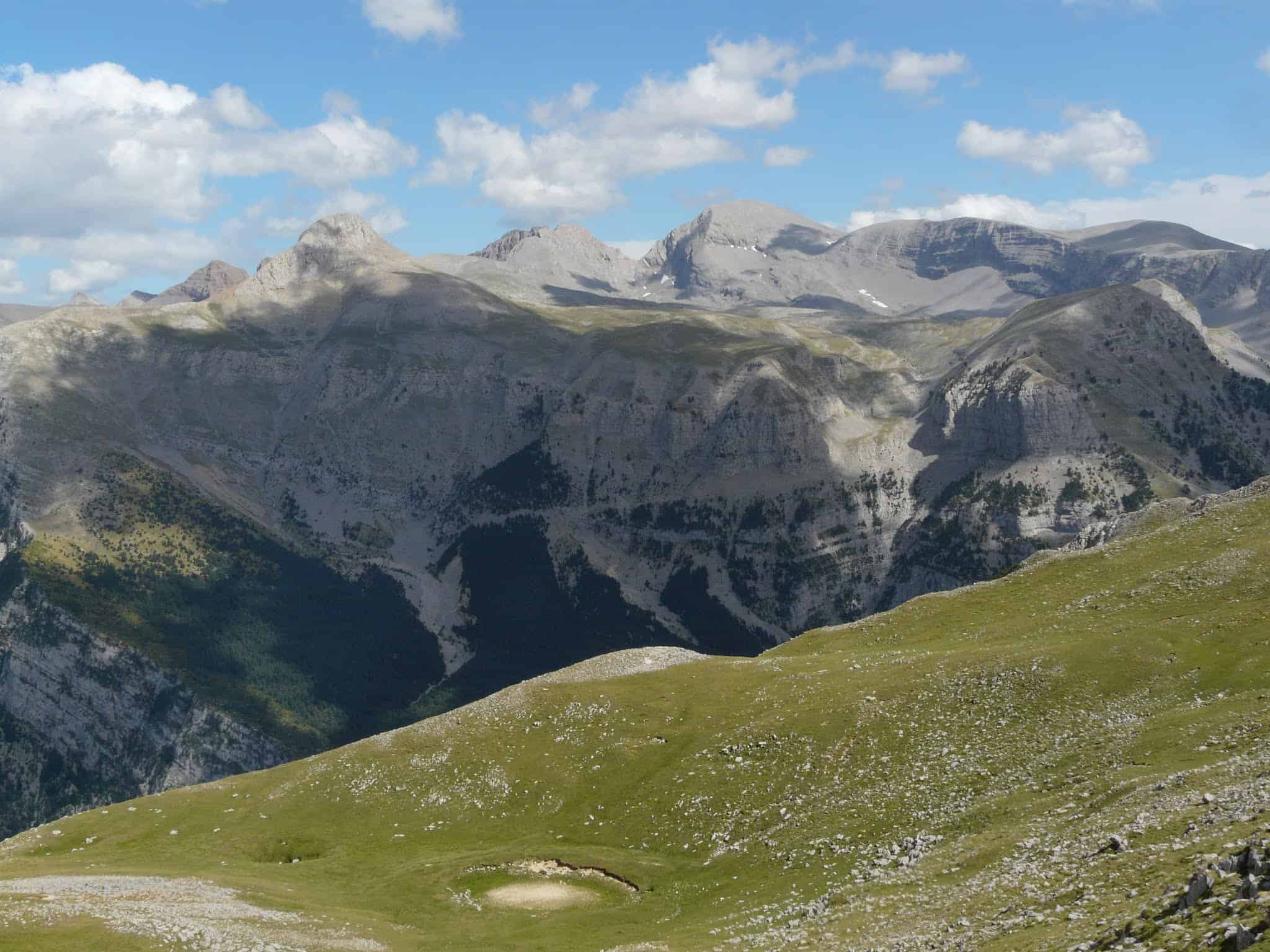 Punta Llerga a basa de Llerga y Cotiella