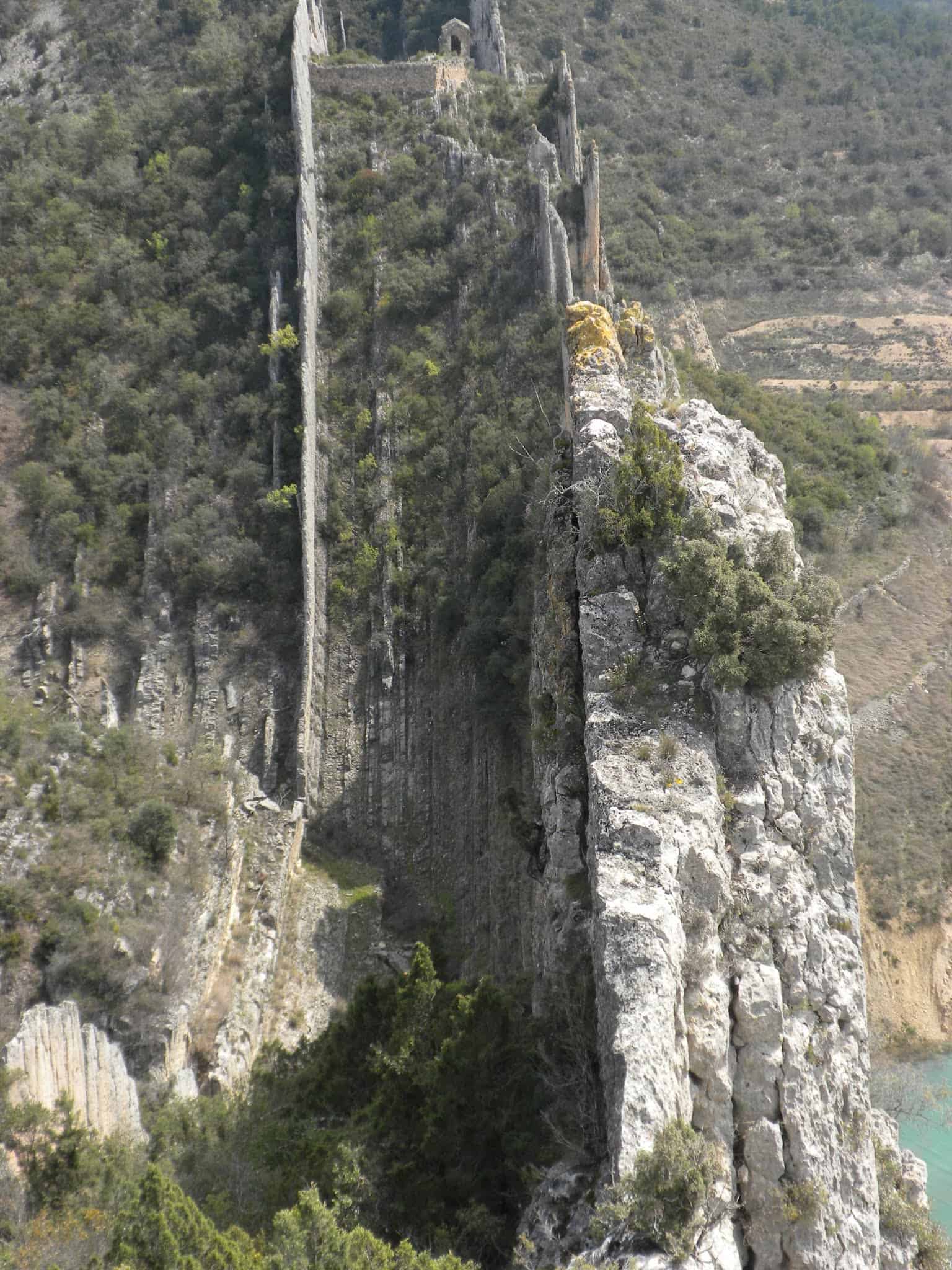 Muralla de Finestres